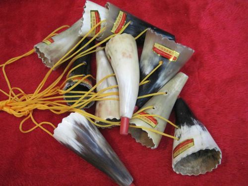 神牛角品牌大量批发销售牛角民族乐器 小号 牛角号民族乐器